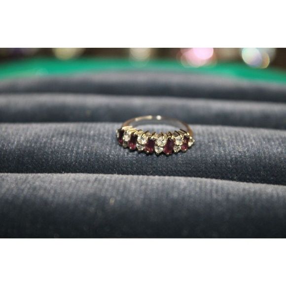 Purple Stone Clear Rhinestones Silver Band Fashion Costume Ring Size 5 - Picture 1 of 7